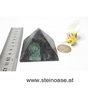 Smaragd Pyramide 5,5cm